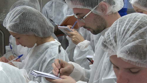 mettre à jour les connaissances de vos employés en rapport avec votre politique qualité et les réglementations en vigueur.